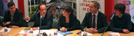 Aux côtés de François Hollande